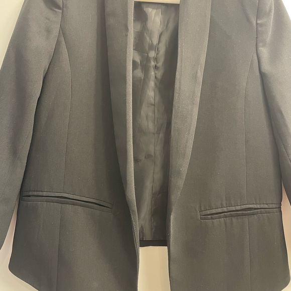 Black blazer - Picture 3 of 5